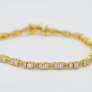 GOLD-PLATED STERLING SILVER INFINITE GLEAM BRACELET