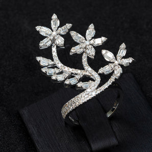 BLOOM FLOWER LEAF DIAMOND RING