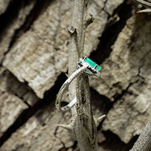 PRECIOUS EMERALD HALO RING