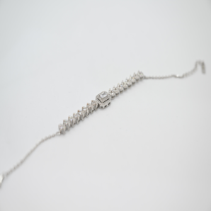 SOLITAIRE STERLING SILVER CHAIN BRACELET