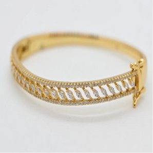 GOLD-PLATED LINKAGE STERLING SILVER BANGLE BRACELET