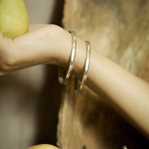 SILVER LUXE BANGLE