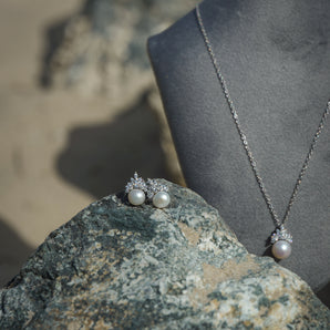 PEARL ACORN PENDANT SET
