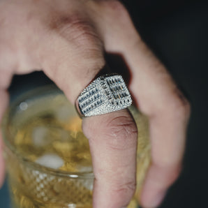 ICE VAULT SIGNET RING