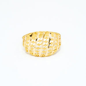 GOLD CURVED GLOSSY RING